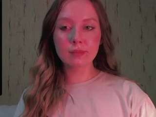 kira-m webcam model stream image