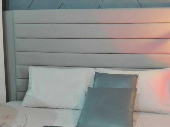 Thania-Hot webcam model stream image