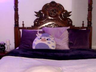 Nina Milani webcam flirt4free model stream image