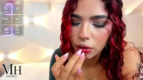 MizzHell webcam model stream image