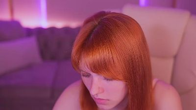 VikkyLoveRed webcam cam4 model stream image