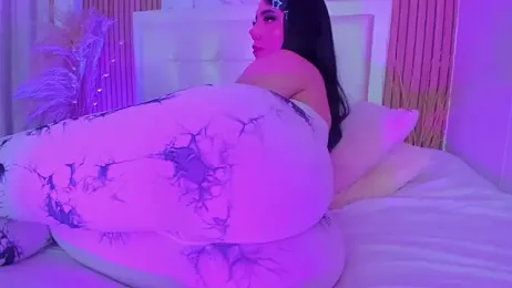 Lulu_exotic1 webcam stripchat model stream image