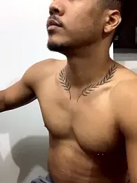 chris_adam97 webcam model stream image