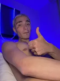 santikhalifa webcam model stream image