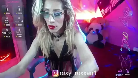 roxy_roxxan webcam stripchat model stream image