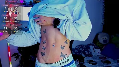 juniior_2311_ webcam model stream image