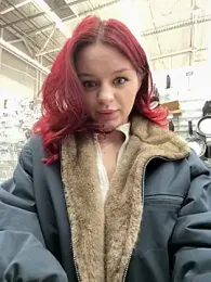 Cum_girlss webcam model stream image