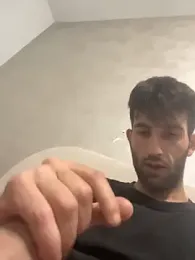 Dondeloquieras4 webcam model stream image