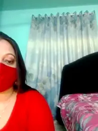 Queen_Tanu26 webcam stripchat model stream image