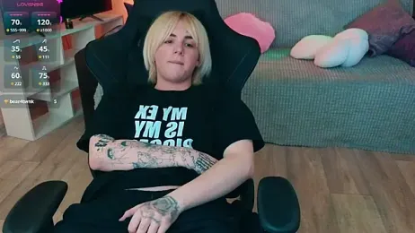white__punk webcam model stream image