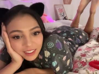 keirasworld webcam model stream image