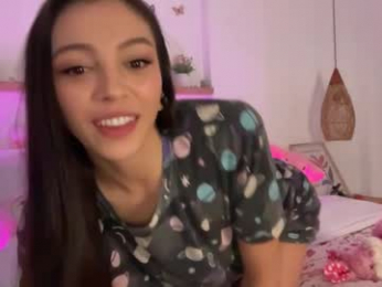 keirasworld webcam model stream image