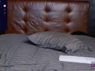 Leon Lovett webcam model stream image