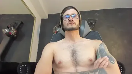 Loggan_donnelly webcam model stream image