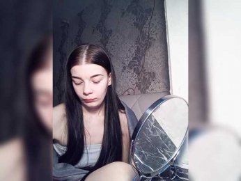 LoVe-LuNa webcam model stream image