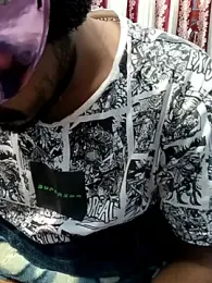 Naughty-Chaaya webcam model stream image