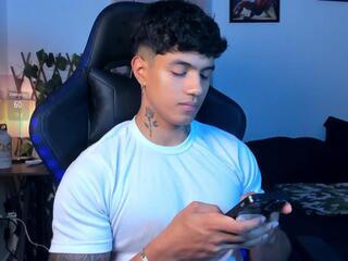 Aress Damon webcam model stream image