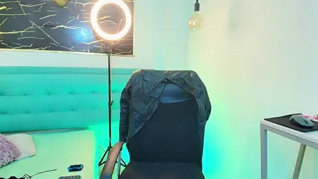 Bella_salvatore webcam model stream image