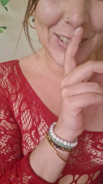 Cocominette webcam model stream image
