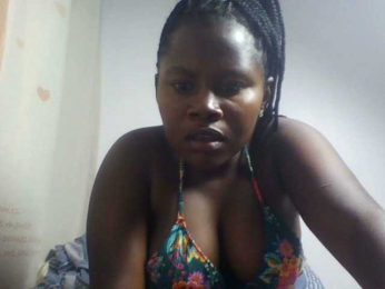 Loviepaula webcam model stream image