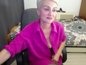 women_pleasures webcam model stream image