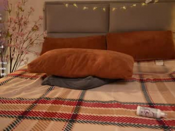 honeyyykate webcam model stream image
