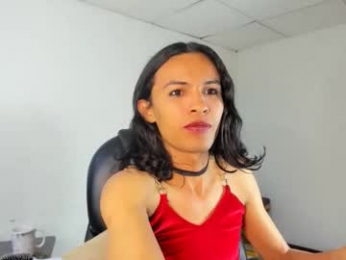 aisha_hotts777 webcam model stream image