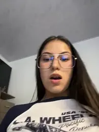 astrid_ webcam model stream image