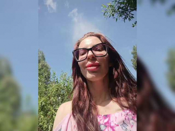 Dallisa webcam model stream image