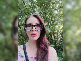 Dallisa webcam model stream image