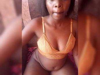 sweetberry18 webcam bongacams model stream image