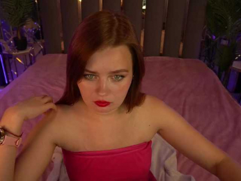 RedDoll webcam model stream image