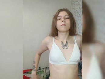 ShowMeMemasiki webcam model stream image