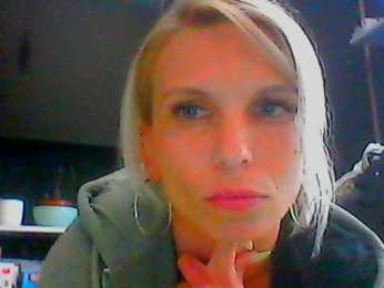 Lauries webcam model stream image
