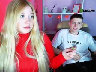 juli-kisss webcam model stream image