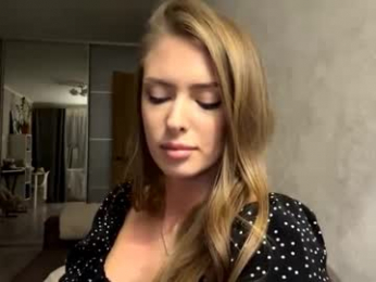 heart_petal webcam model stream image