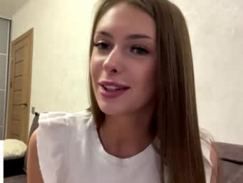 heart_petal webcam model stream image
