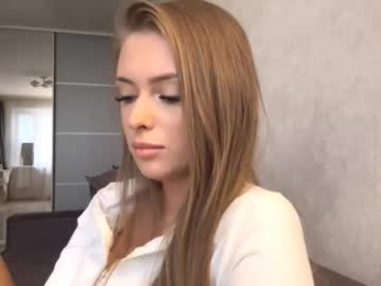 heart_petal webcam model stream image