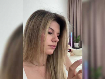 AlexaX7 webcam model stream image