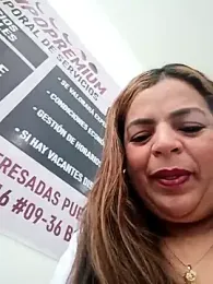 Mia-Glow webcam model stream image