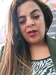 Mia-Glow webcam model stream image