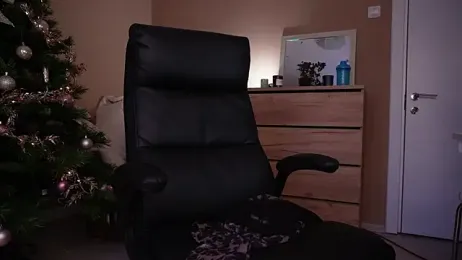 KaylaLaine webcam model stream image