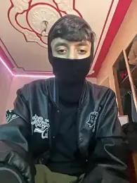 Skinny_high webcam model stream image