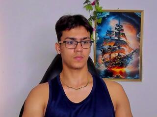 David William webcam flirt4free model stream image