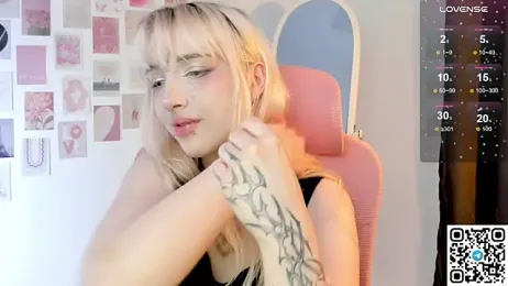milkMorii webcam model stream image