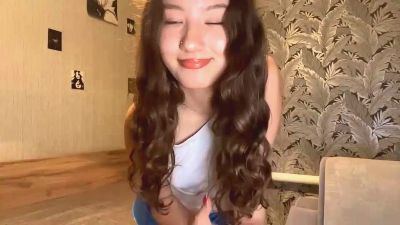 SuzannLertora webcam model stream image