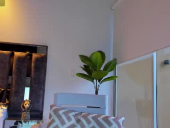 santin_seans webcam model stream image