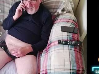 adambear webcam model stream image