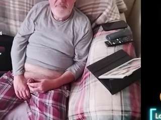adambear webcam model stream image