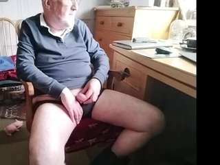 adambear webcam model stream image